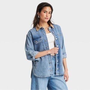 NWT size small VIRAL Universal Thread blue denim shacket